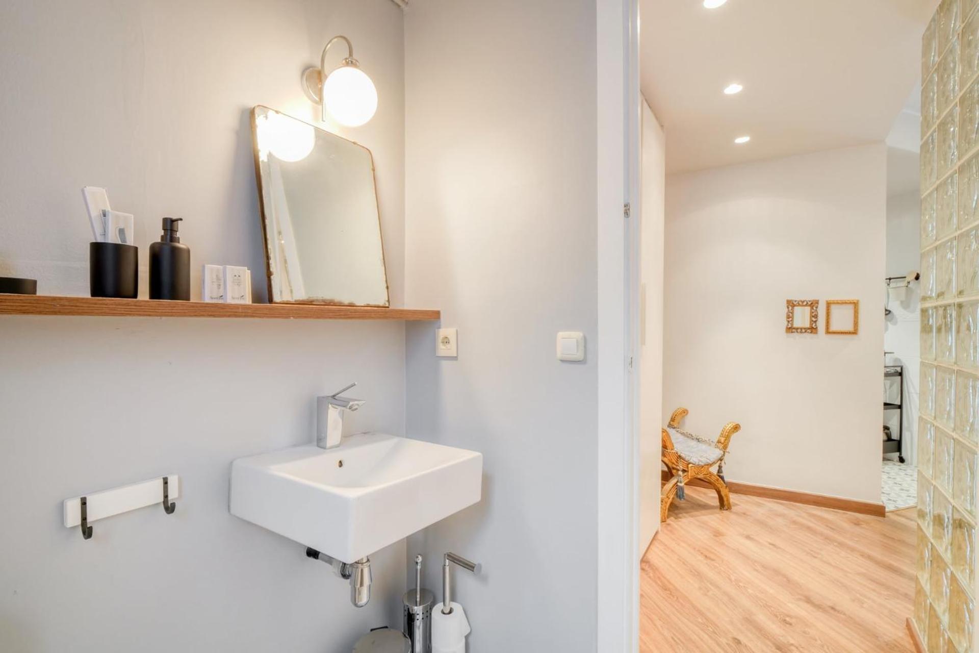 Comte Urgell Apartment Barcelona Ngoại thất bức ảnh